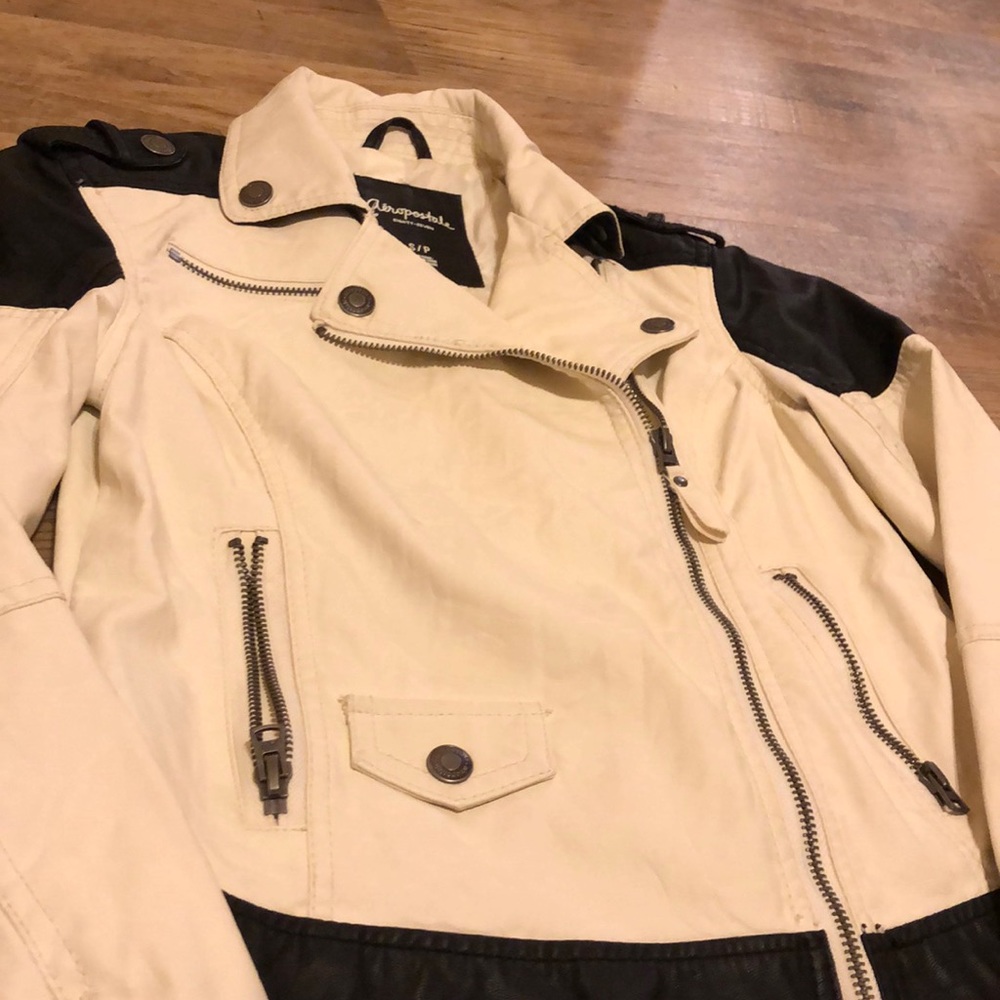 Jacket - Picture 4 of 4